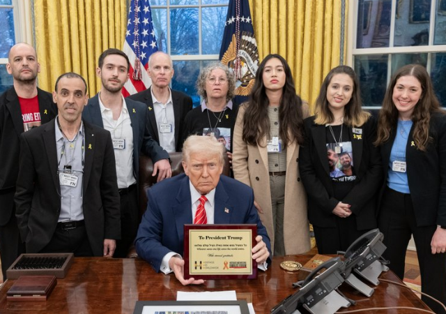 Trump Meets Freed Israeli Hostages, Gives ‘Last Warning’ to Hamas