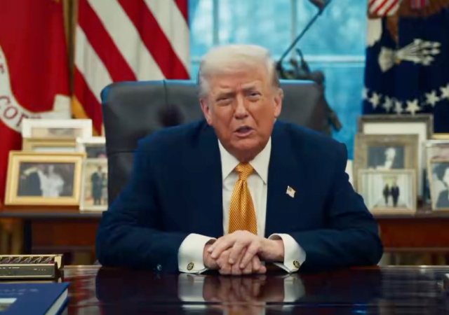 Trump Warns Canada of 100% Tariffs Over China Trade Deal