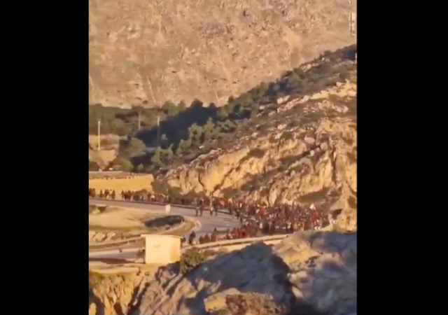 Spain Finalizes Amnesty Plan for Over 500,000 Migrants