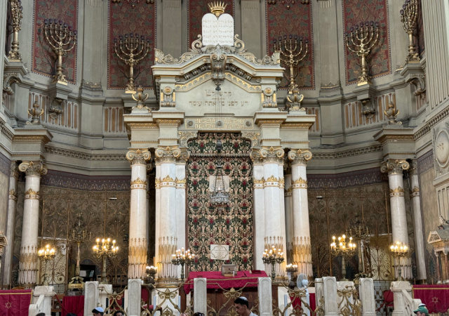 Rome's Jewish Quarter: Great Synagogue and Portico of Octavia